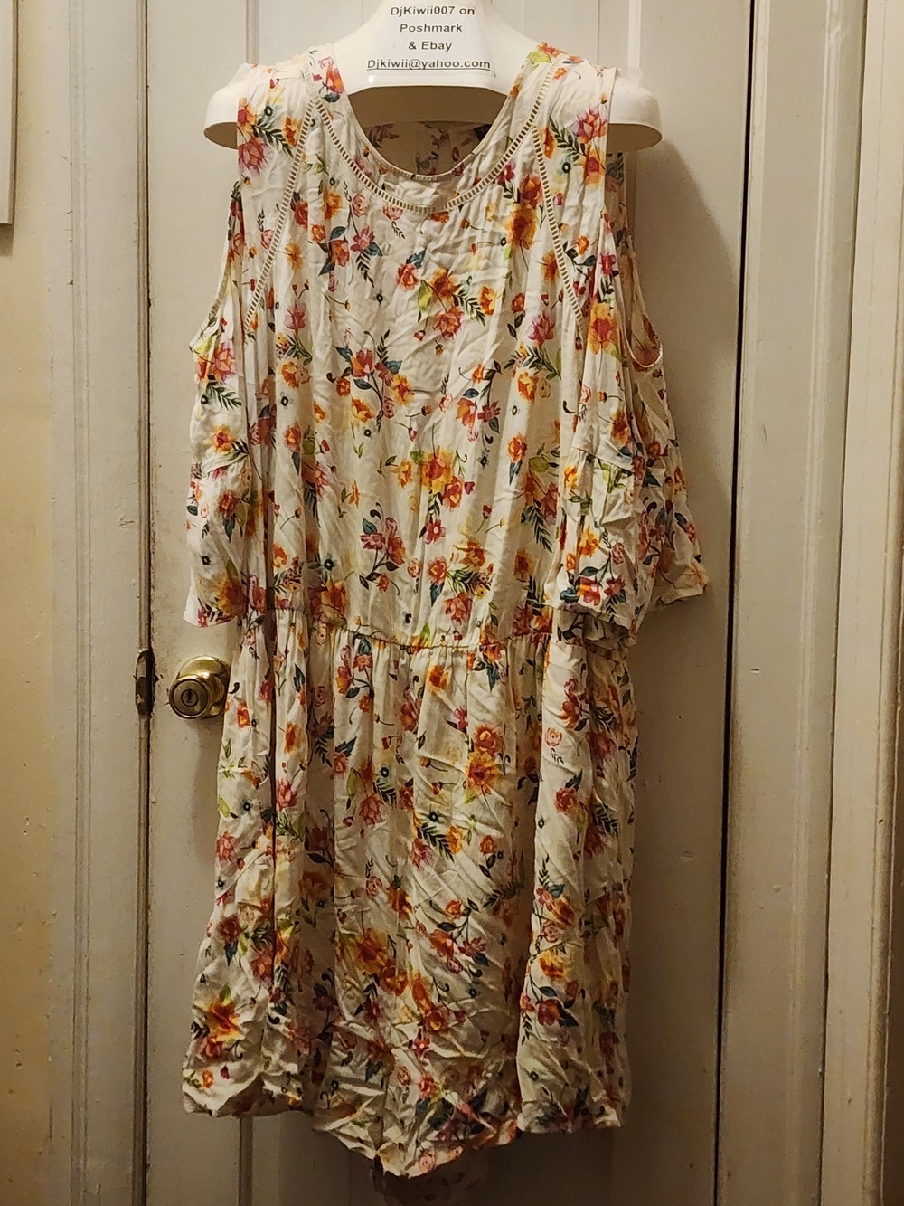 4x [Torrid] Colorful Floral Cold Shoulder Romper